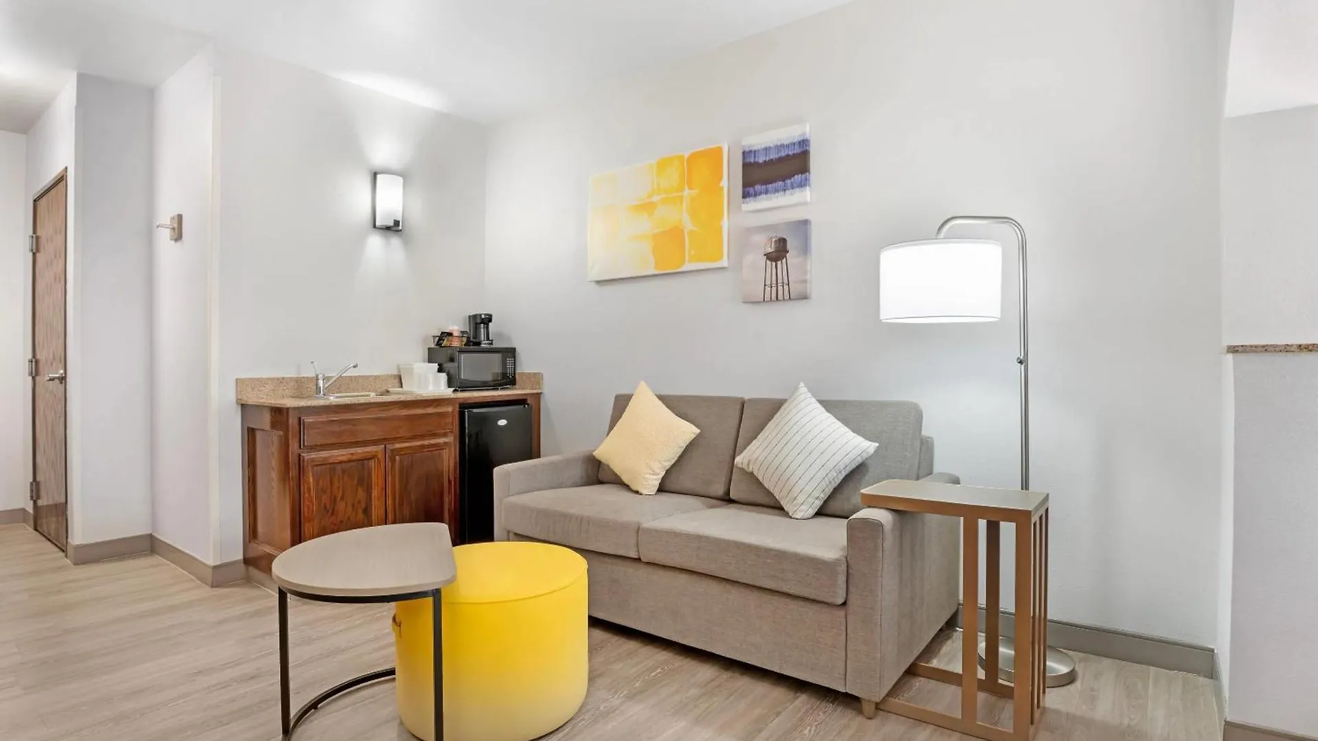 Comfort Inn & Suites Sacramento - University Area