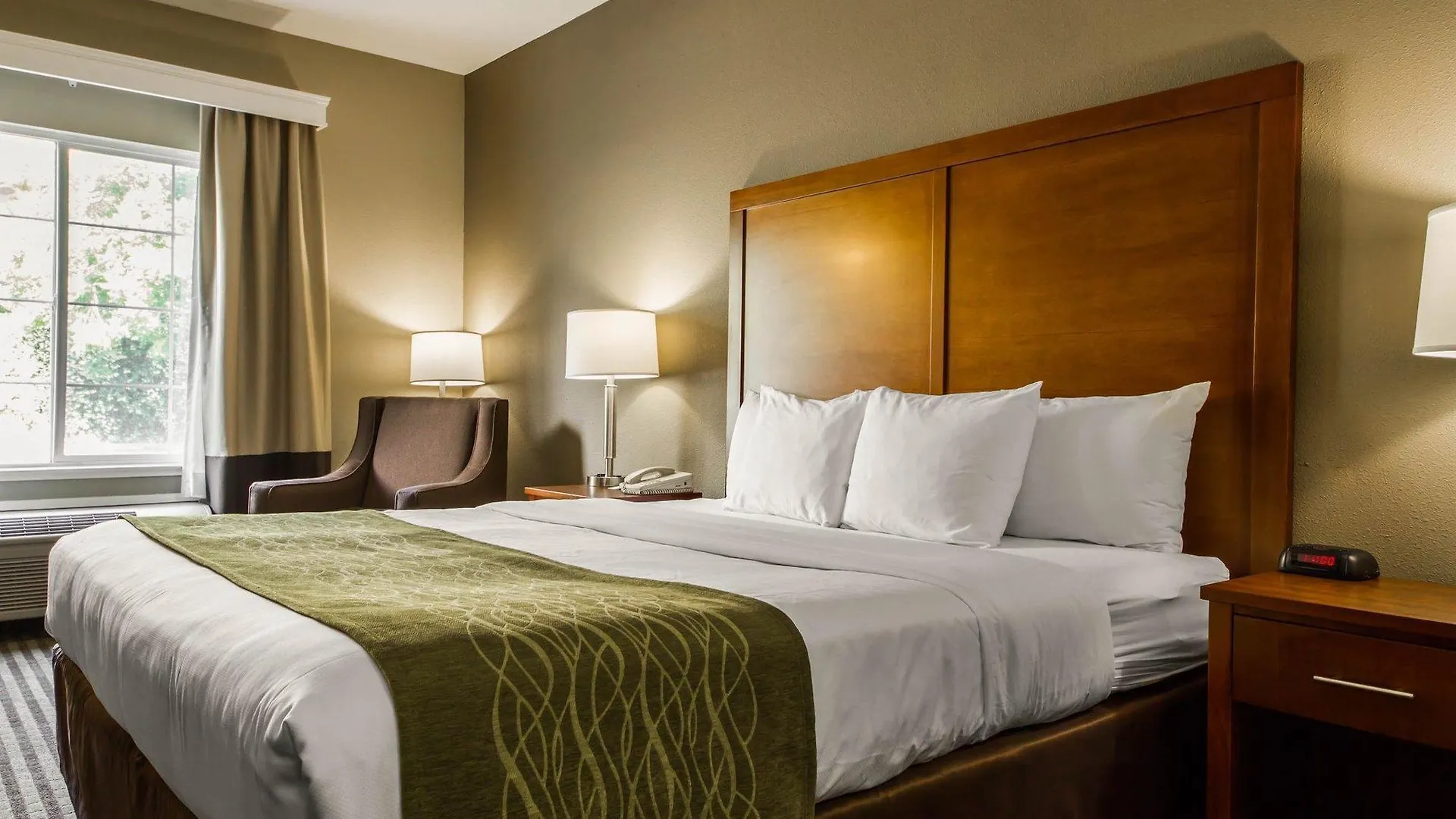 Hotell Comfort Inn & Suites Sacramento - University Area