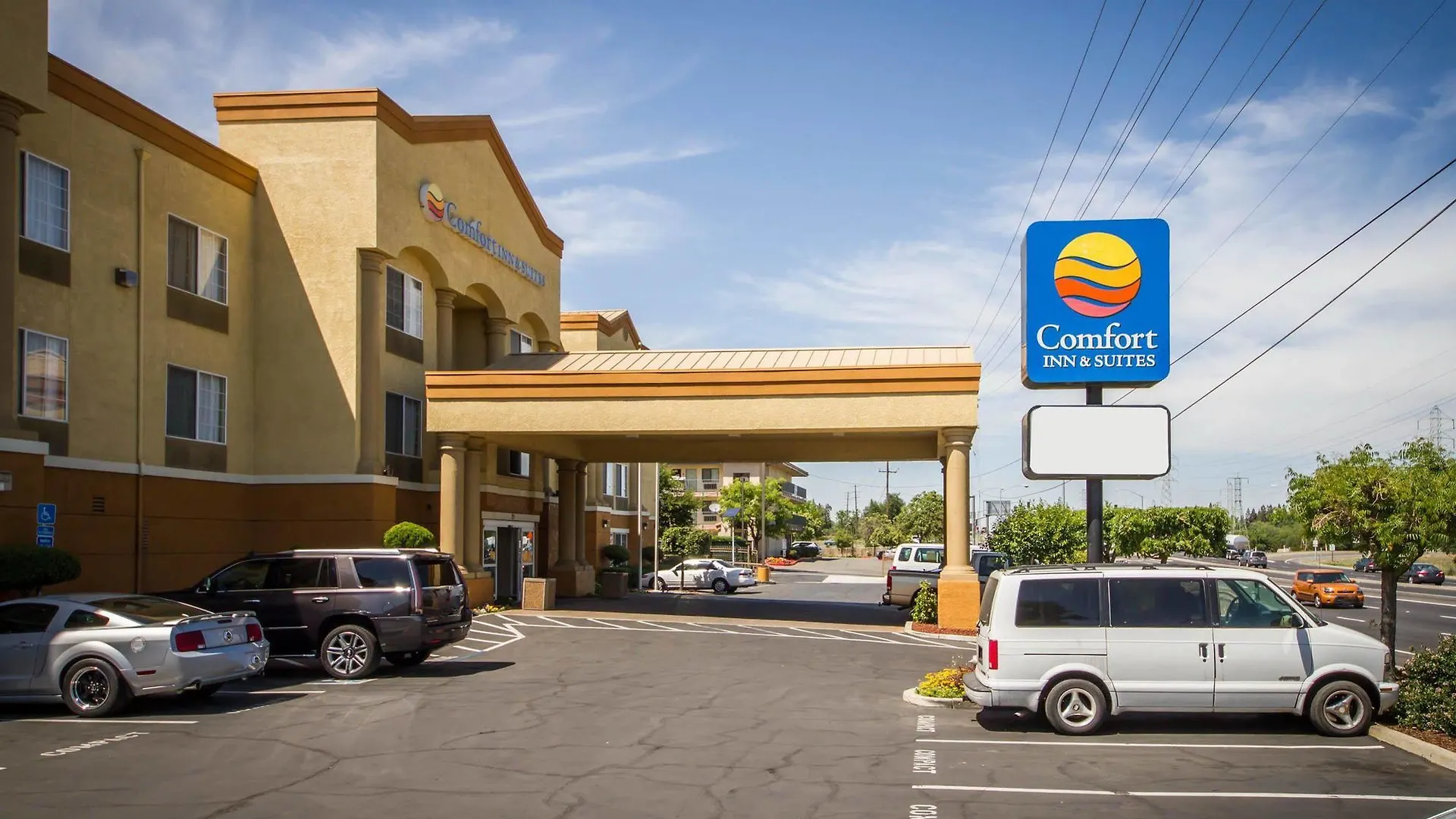 Comfort Inn & Suites Sacramento - University Area